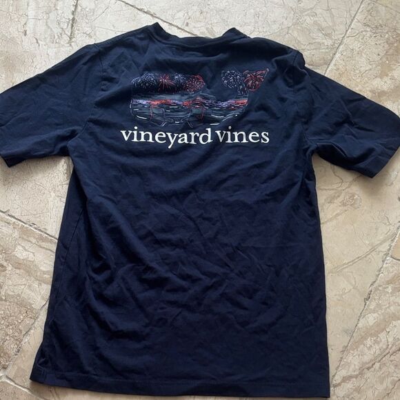 Vineyard Vines kids Fourth of July patriotic fireworks Dark Blue Tee - Picture 4 of 4